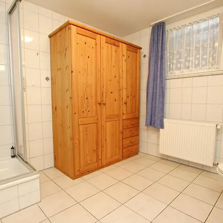 9270 Apartment *